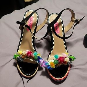 Betsey Johnson Black Platform Sandals with Multicolor Pom Trim